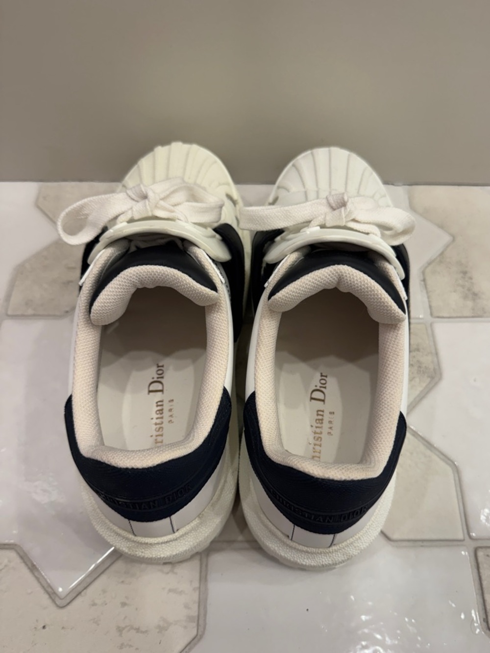 Christian DIOR-ID Calf Skin Leather Sneakers - Size 38 - Picture 7 of 8